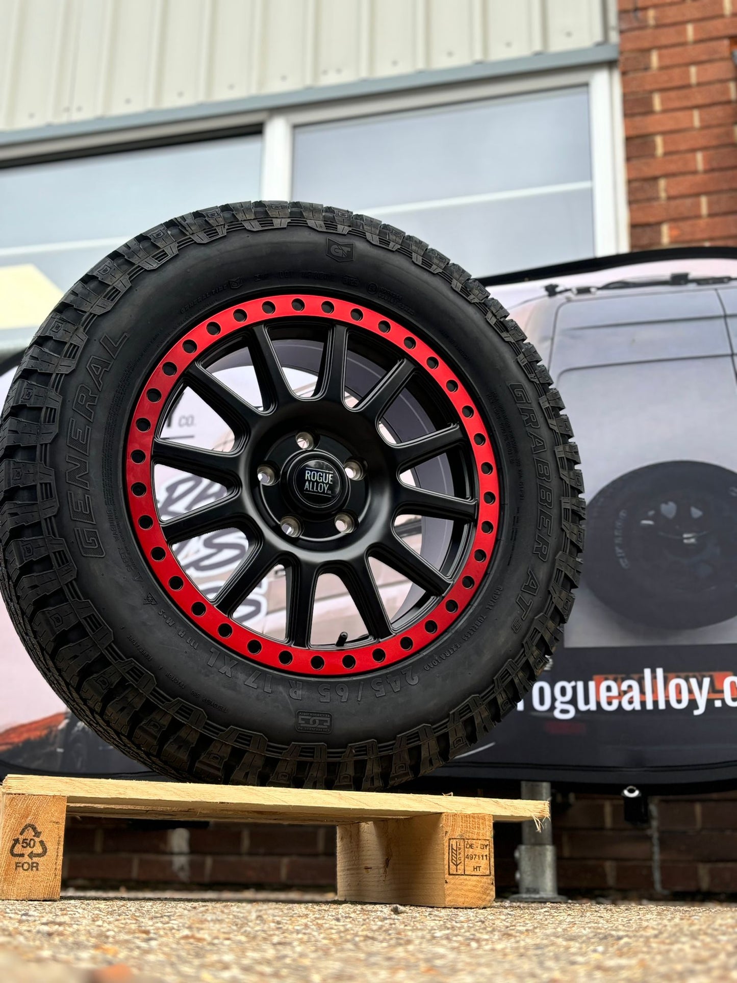 Rogue RG 17 inch Satijngrijs 6x130