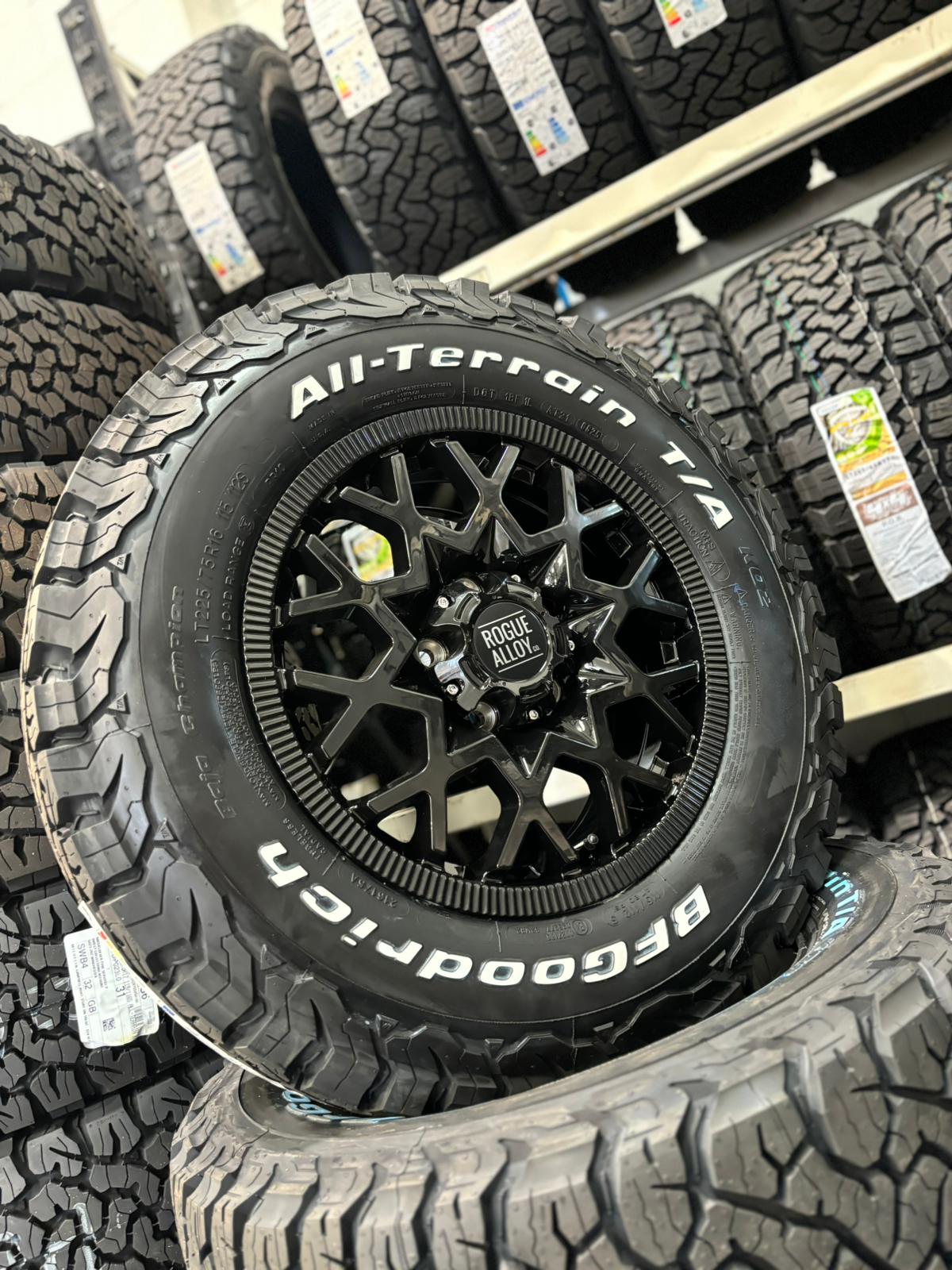 Rogue Rollex 17 inch Gloss Black 6x130