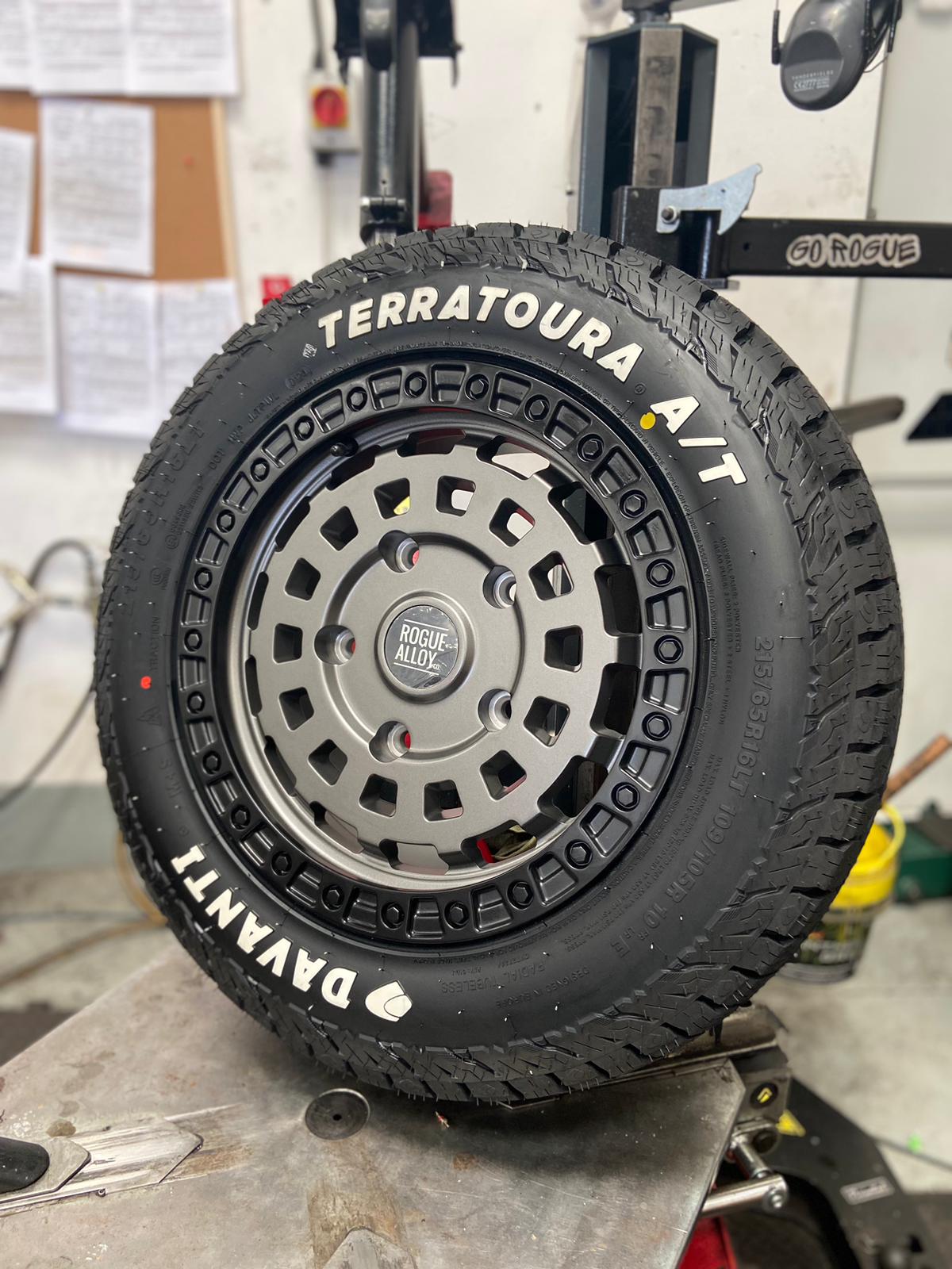 Davanti Terratoura 225/75 R16 ( 115 )