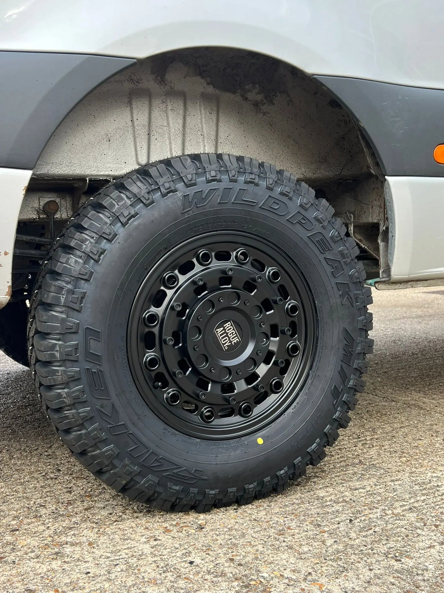 Rogue CC1 16 inch Satin Black 6x130