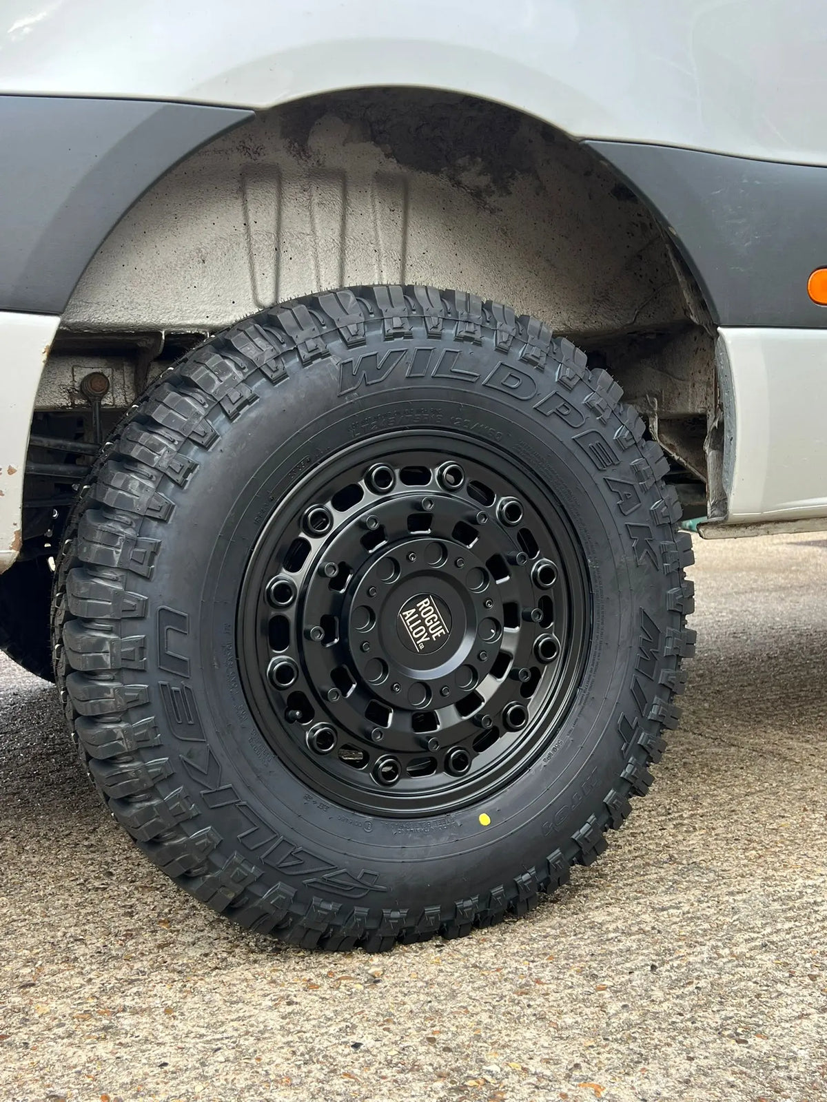 Complete Wheel Set — Rogue CC1 16 inch Satin Black 5x118 (Ducato / Boxer / Jumper)