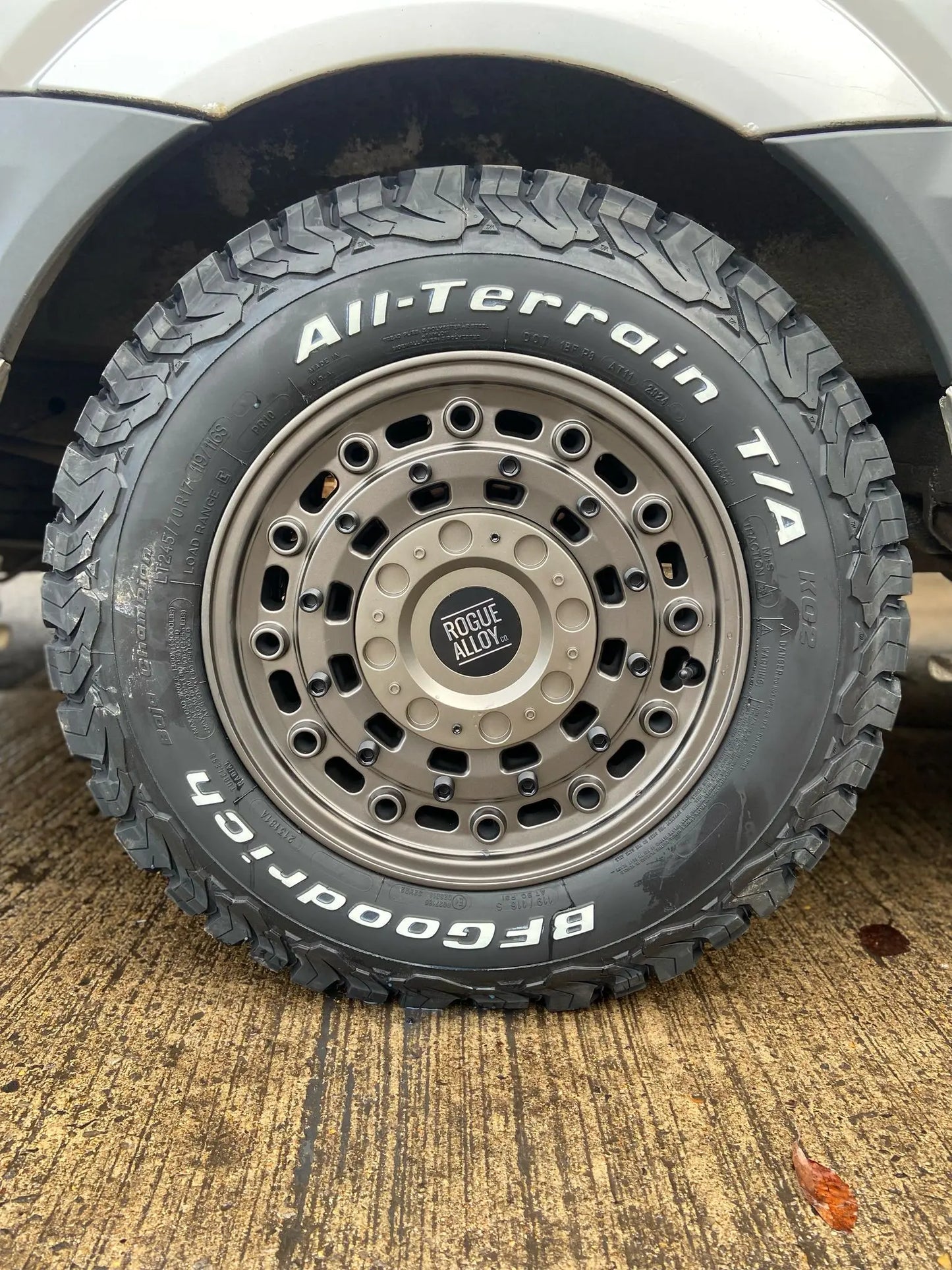 Complete Wheel Set — Rogue CC1 17 inch Satin Grey 5x120 (Crafter II / MAN TGE)
