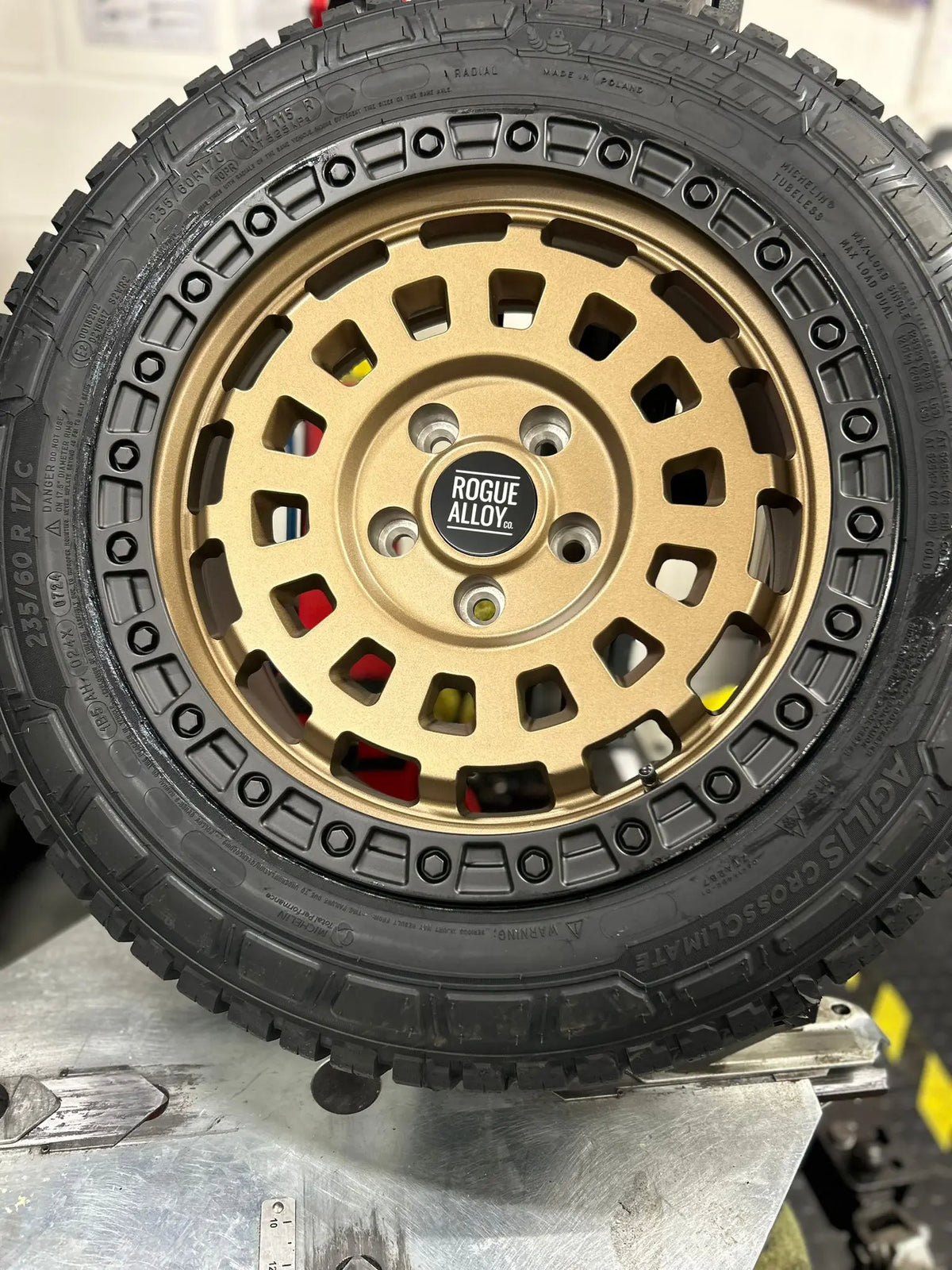 Rogue CC3 17 inch Satin Bronze 6x130 — alloy wheel for vans and campers, photo 1 of 6 | Loodys