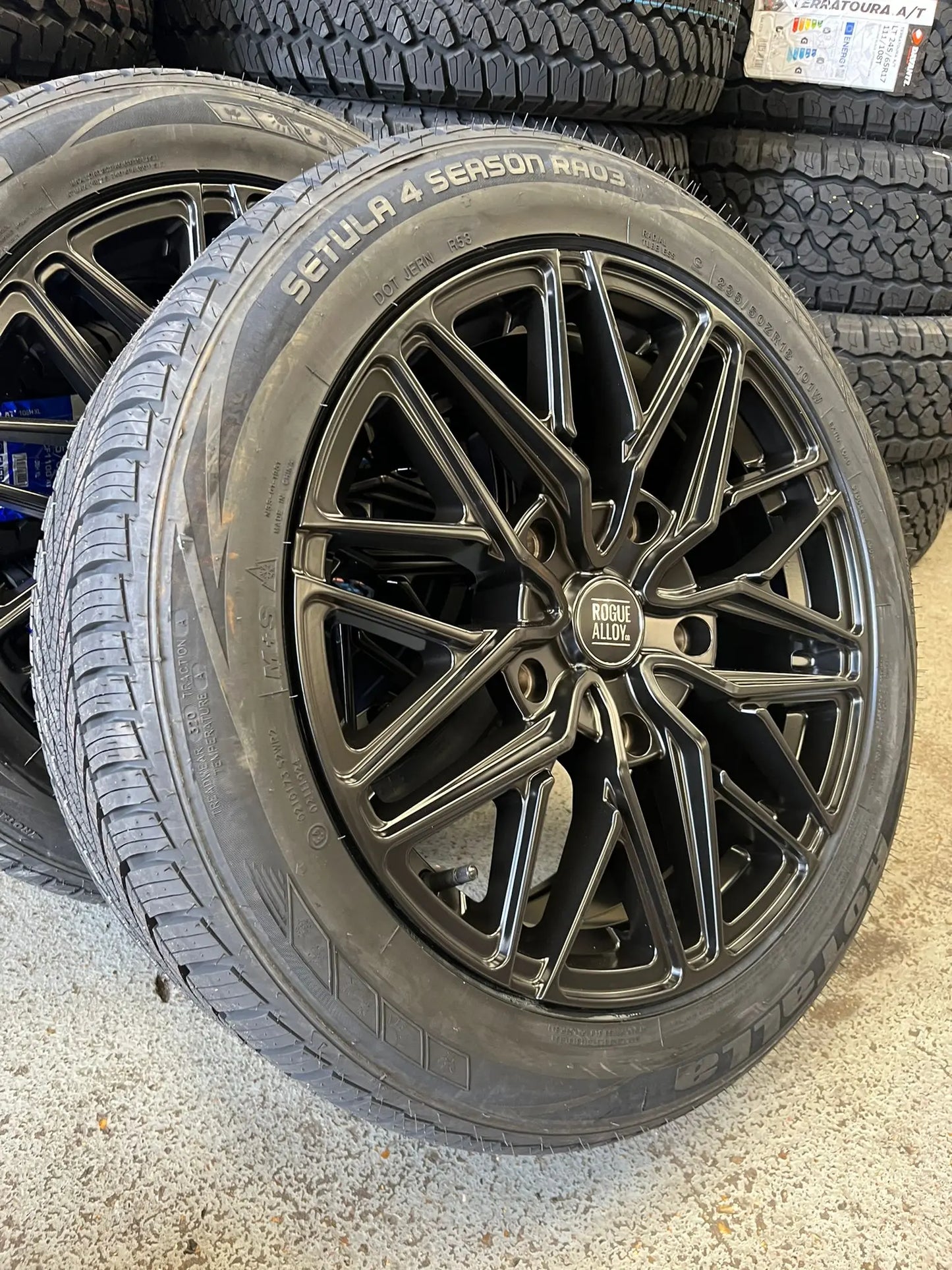 Rogue FH1 18 inch Satin Black 5x160 — wheel for Transit Custom, MK5-MK9, Trend | Loodys
