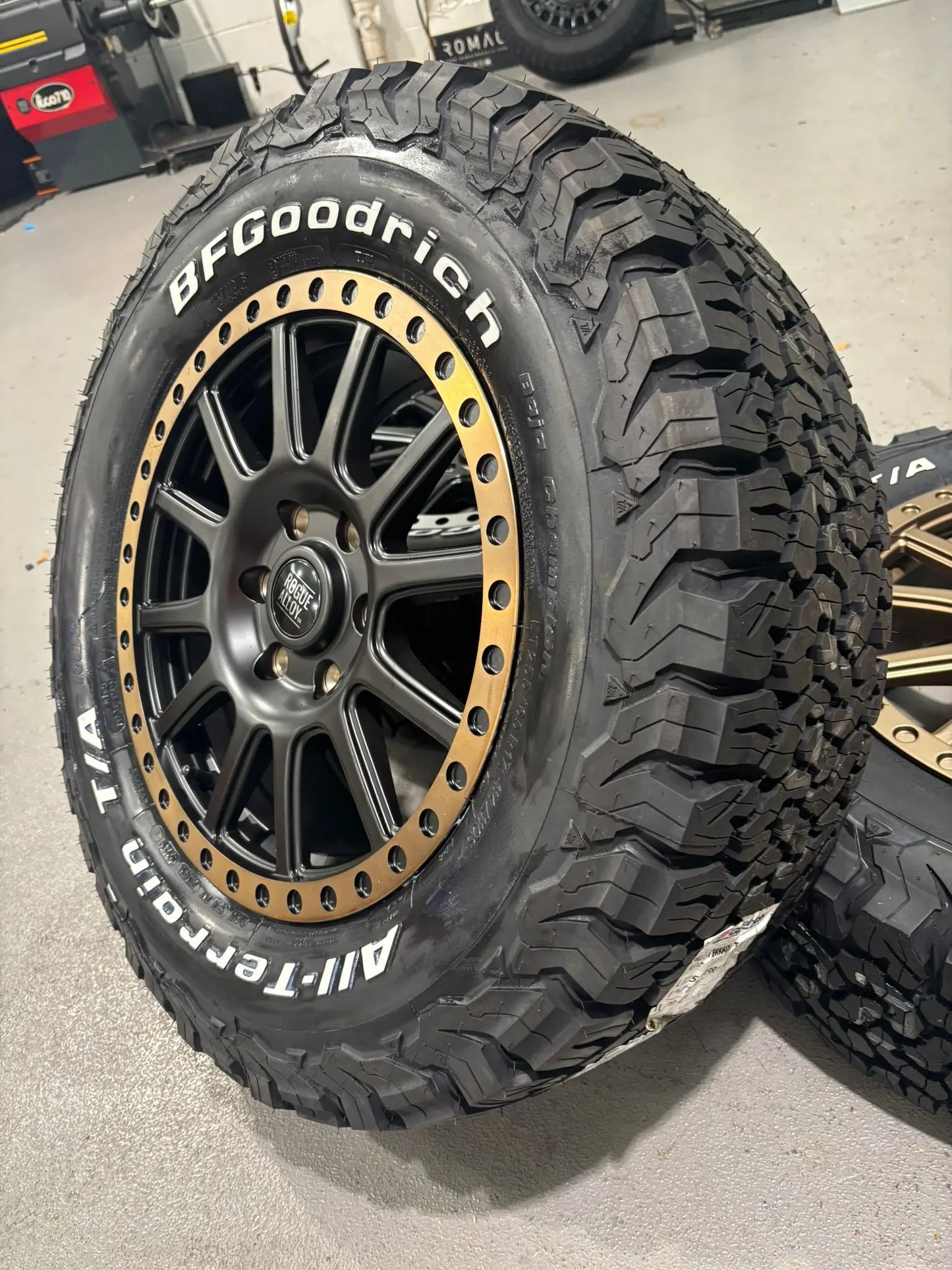 Rogue George 17 inch Satin Black Bronze Lip 6x130