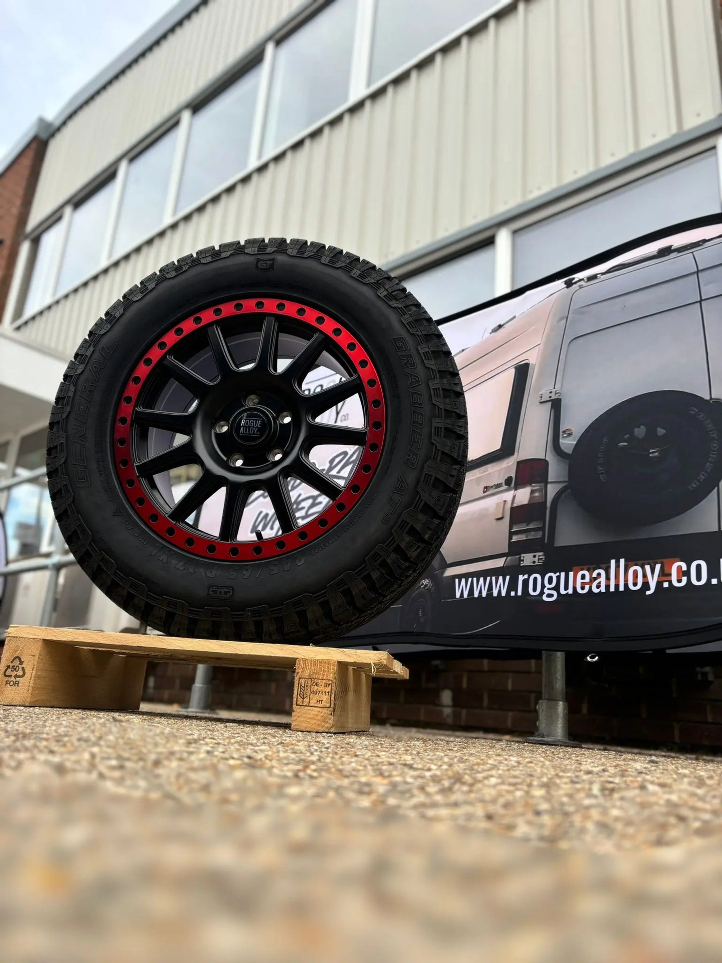 Rogue George 16 inch Satin Black Red Lip 5x130