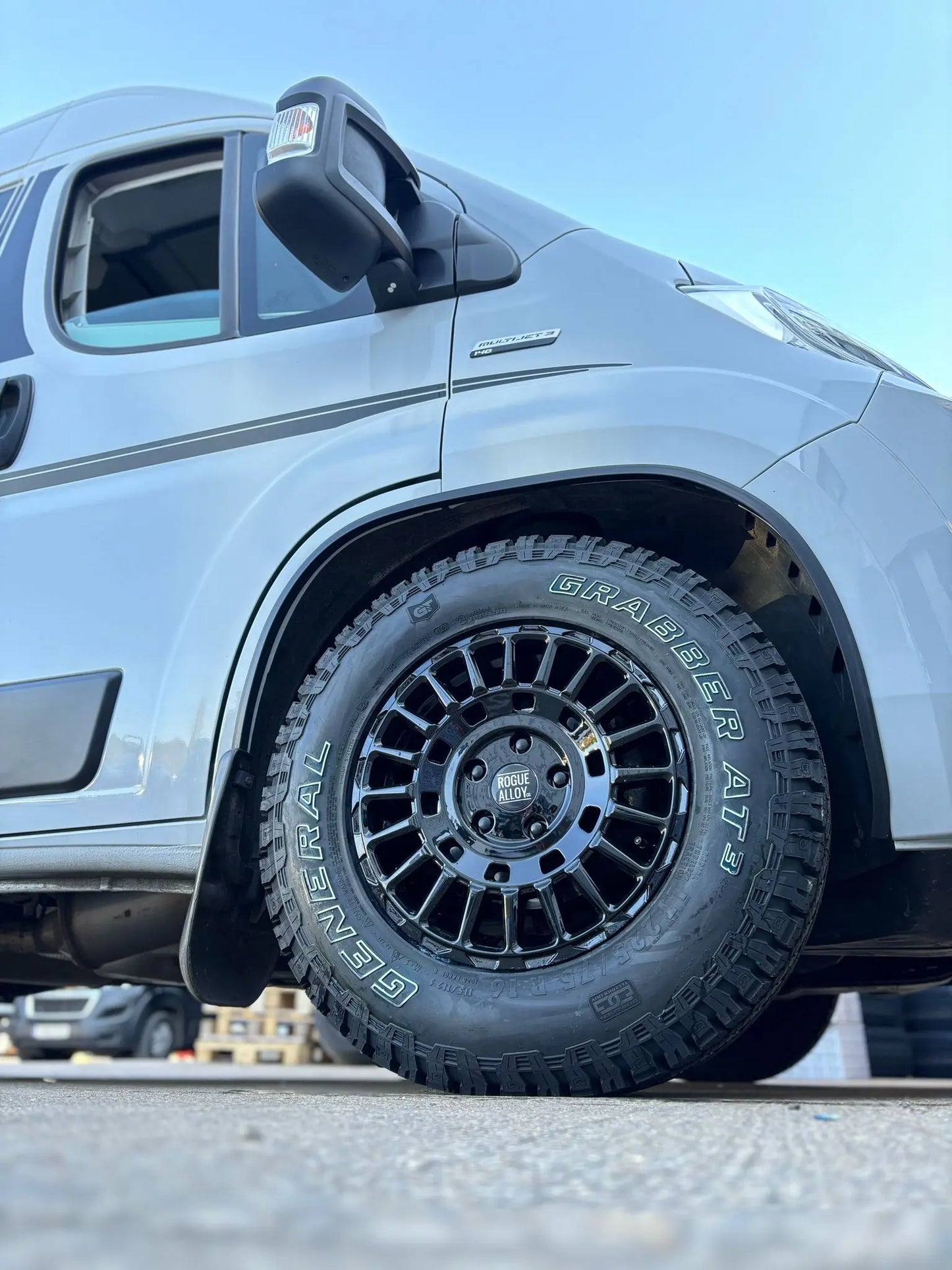 Rogue LCX 16 inch Gloss Black 5x130