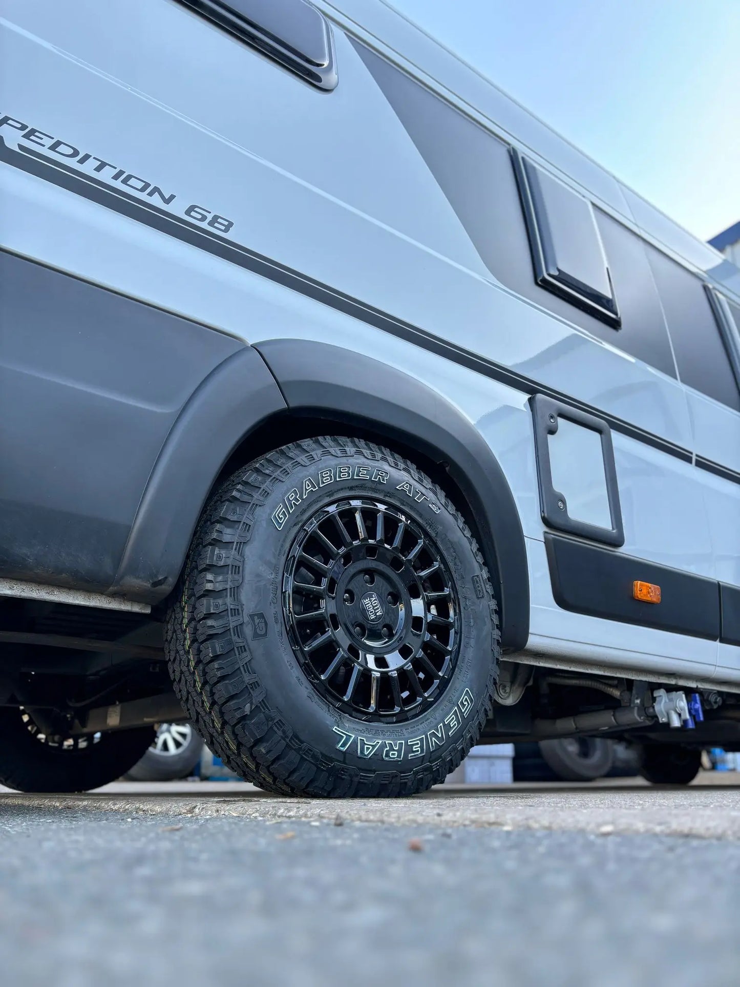 Rogue LCX 16 inch Gloss Black 5x130
