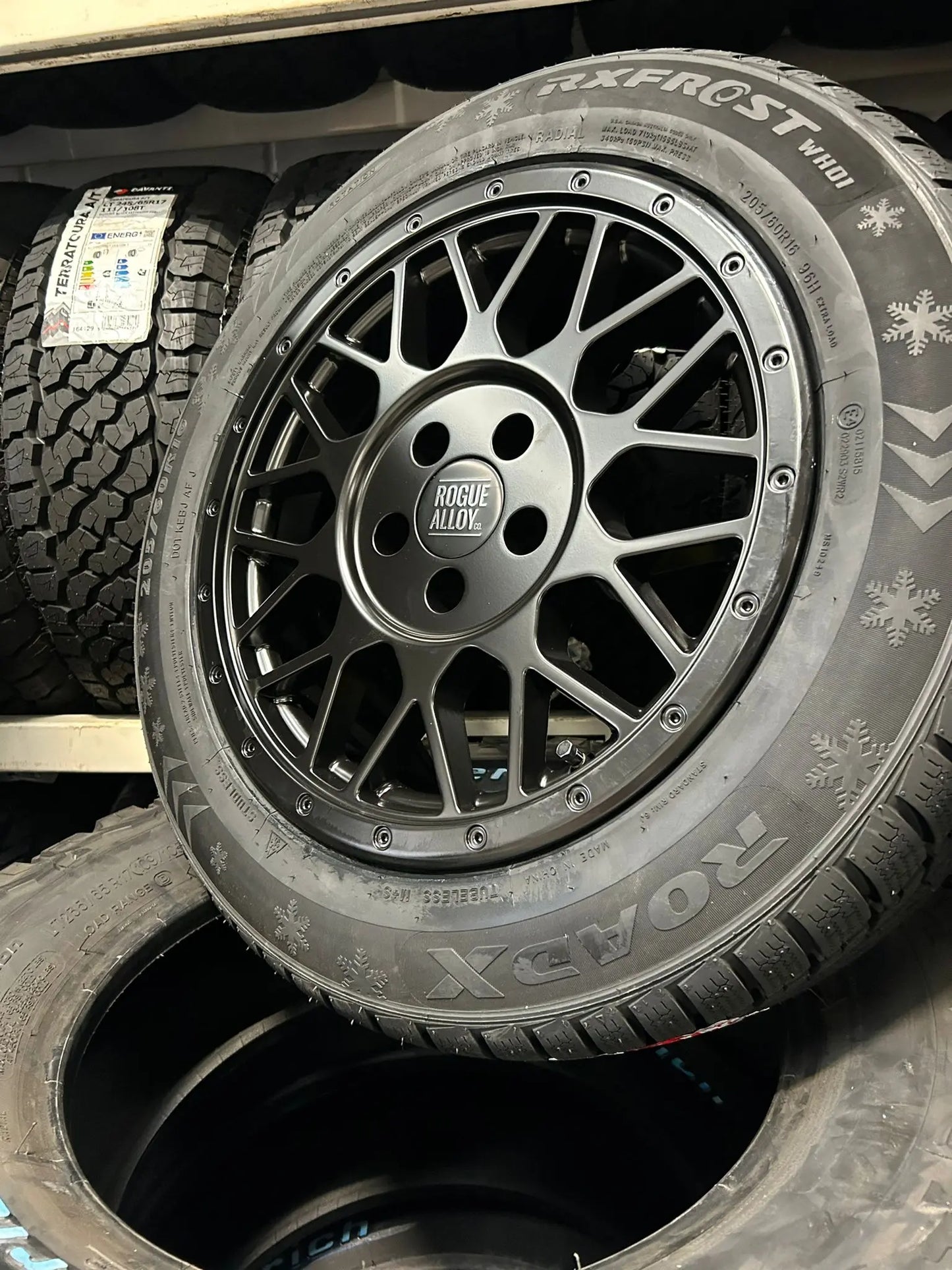 Rogue Ridge 16 inch Satin Black 5x118