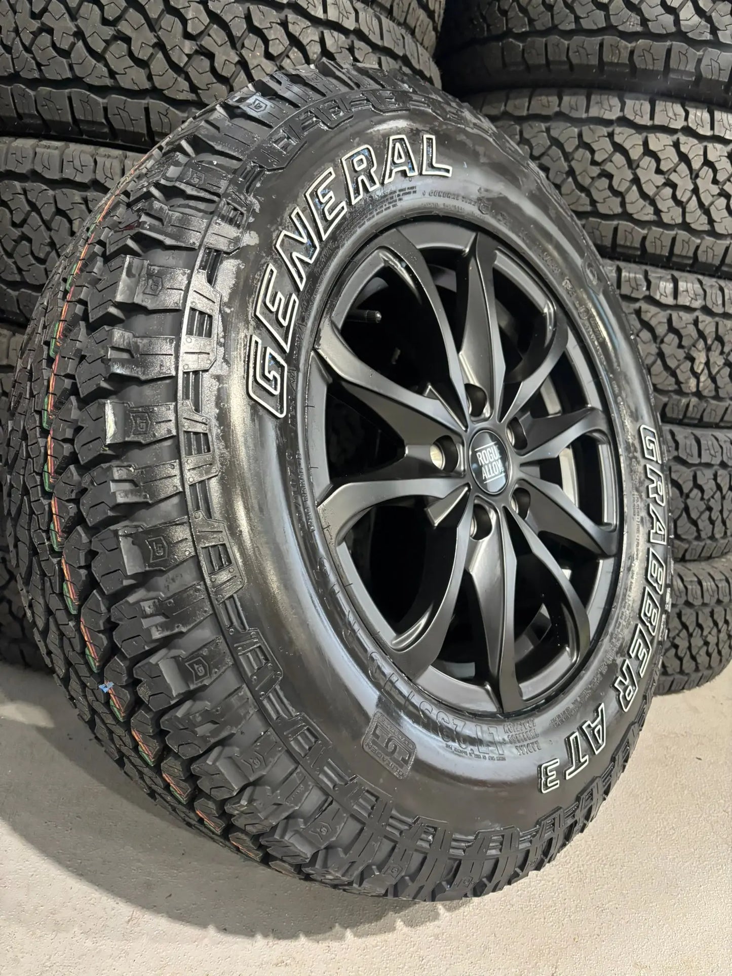 Rogue Roamer 16 inch Satin Black 5x130
