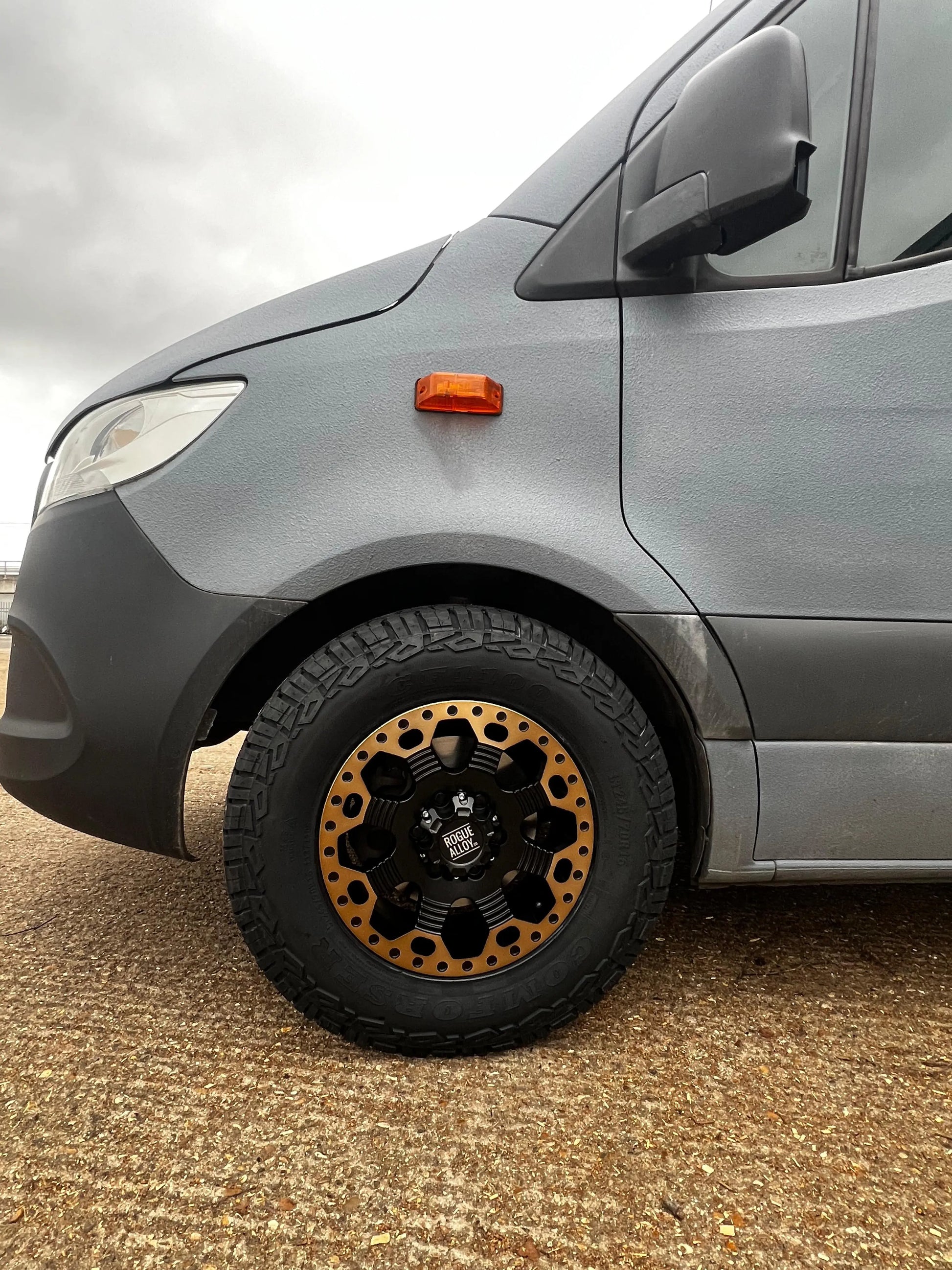 Complete Wheel Set — Rogue Robust 2 16 inch Satin Black Bronze Lip 5x120 (Crafter II / MAN TGE)