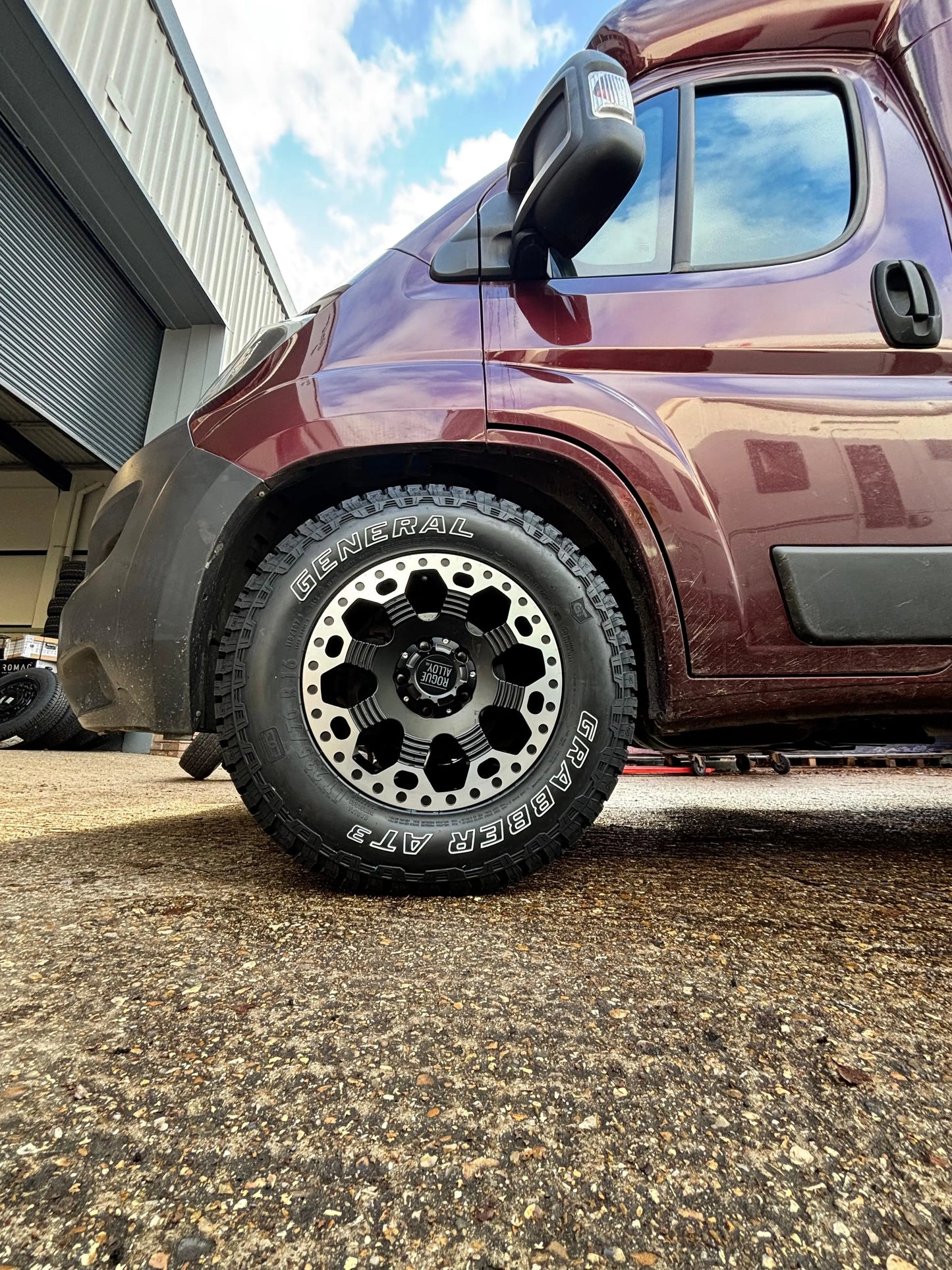 Complete Wheel Set — Rogue Robust 2 16 inch Satin Black Silver Lip 5x130 (Ducato Maxi / Boxer / Jumper Maxi)