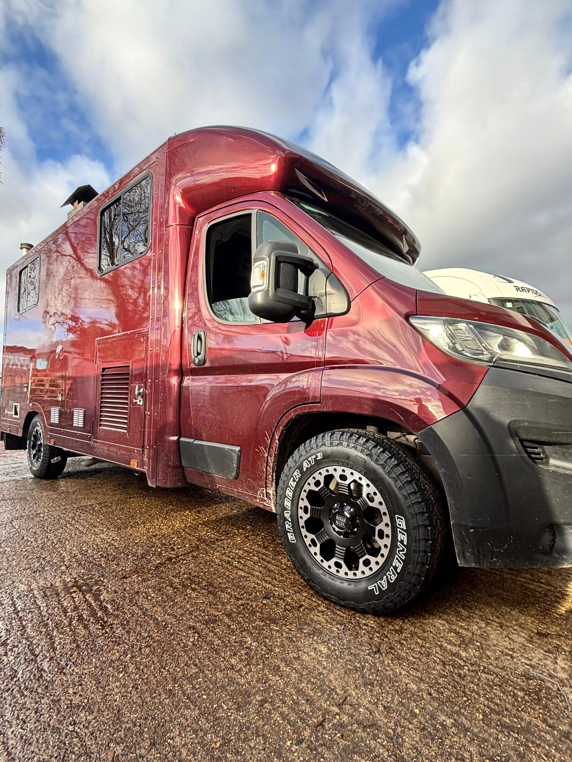 Complete Wheel Set — Rogue Robust 2 16 inch Satin Black Silver Lip 5x130 (Ducato Maxi / Boxer / Jumper Maxi)