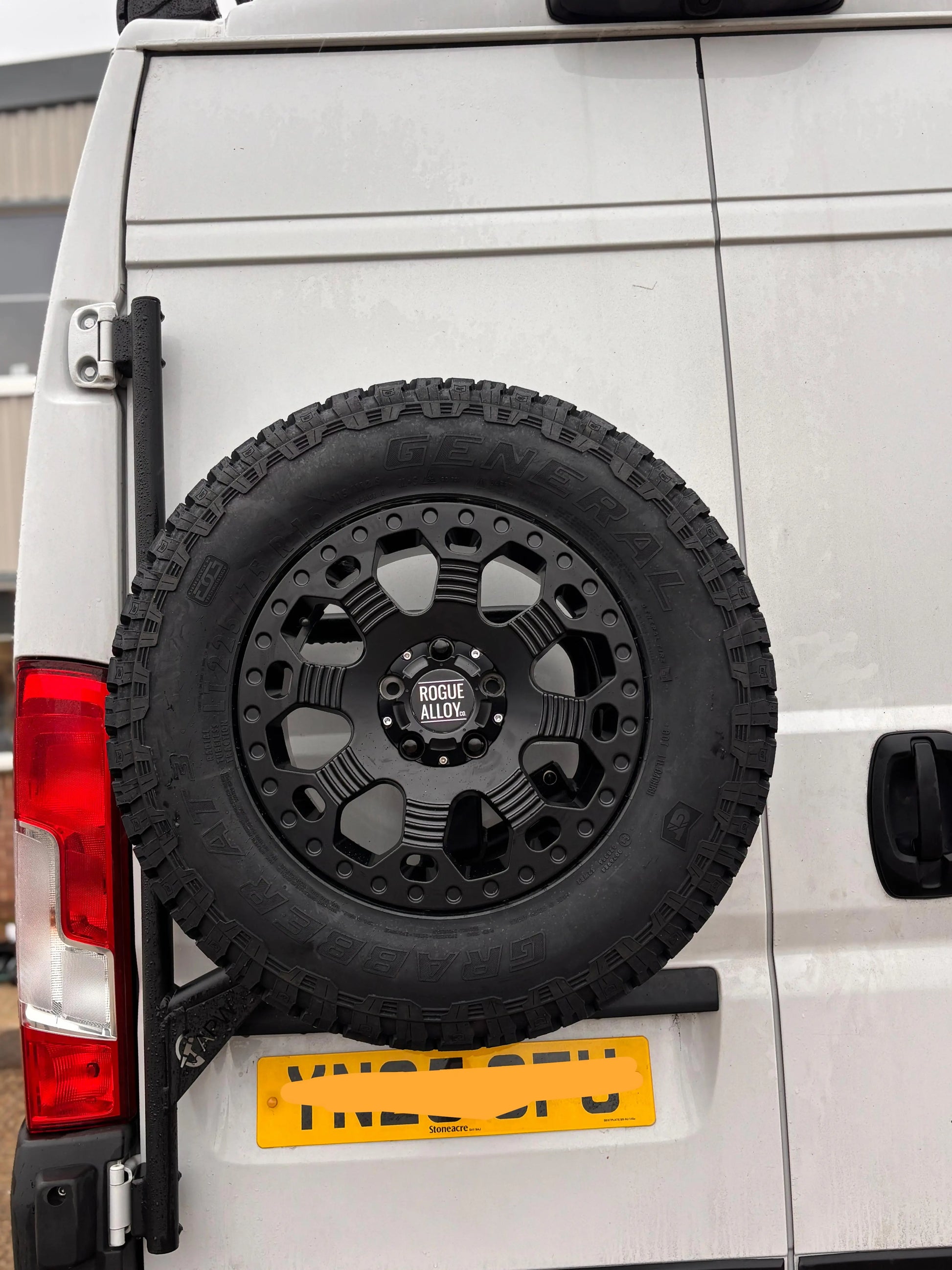 Complete Wheel Set — Rogue Robust 2 16 inch Satin Black 5x118 (Ducato / Boxer / Jumper)