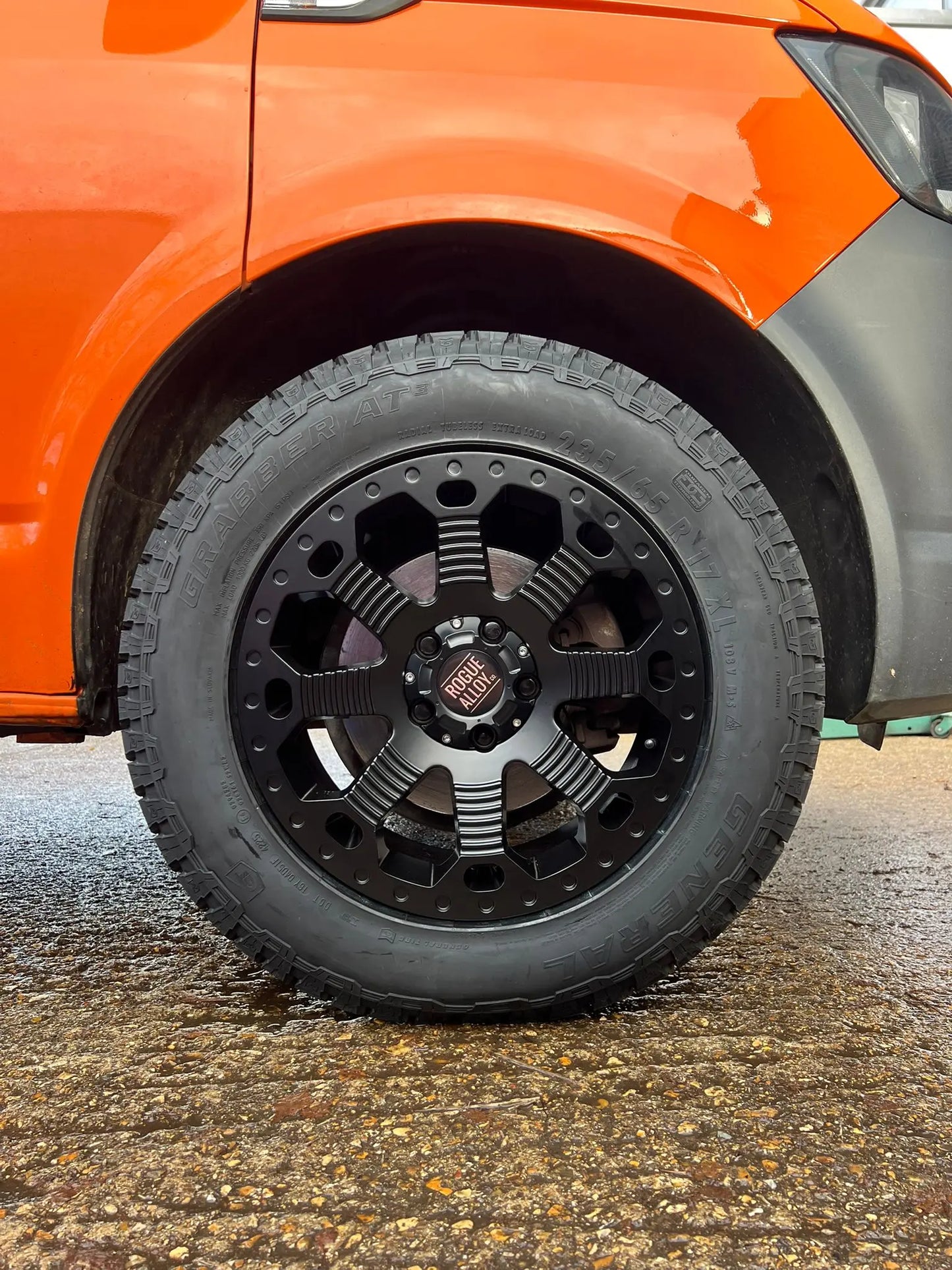 Complete Wheel Set — Rogue Robust 2 17 inch Satin Black 5x120 (Crafter II / MAN TGE)