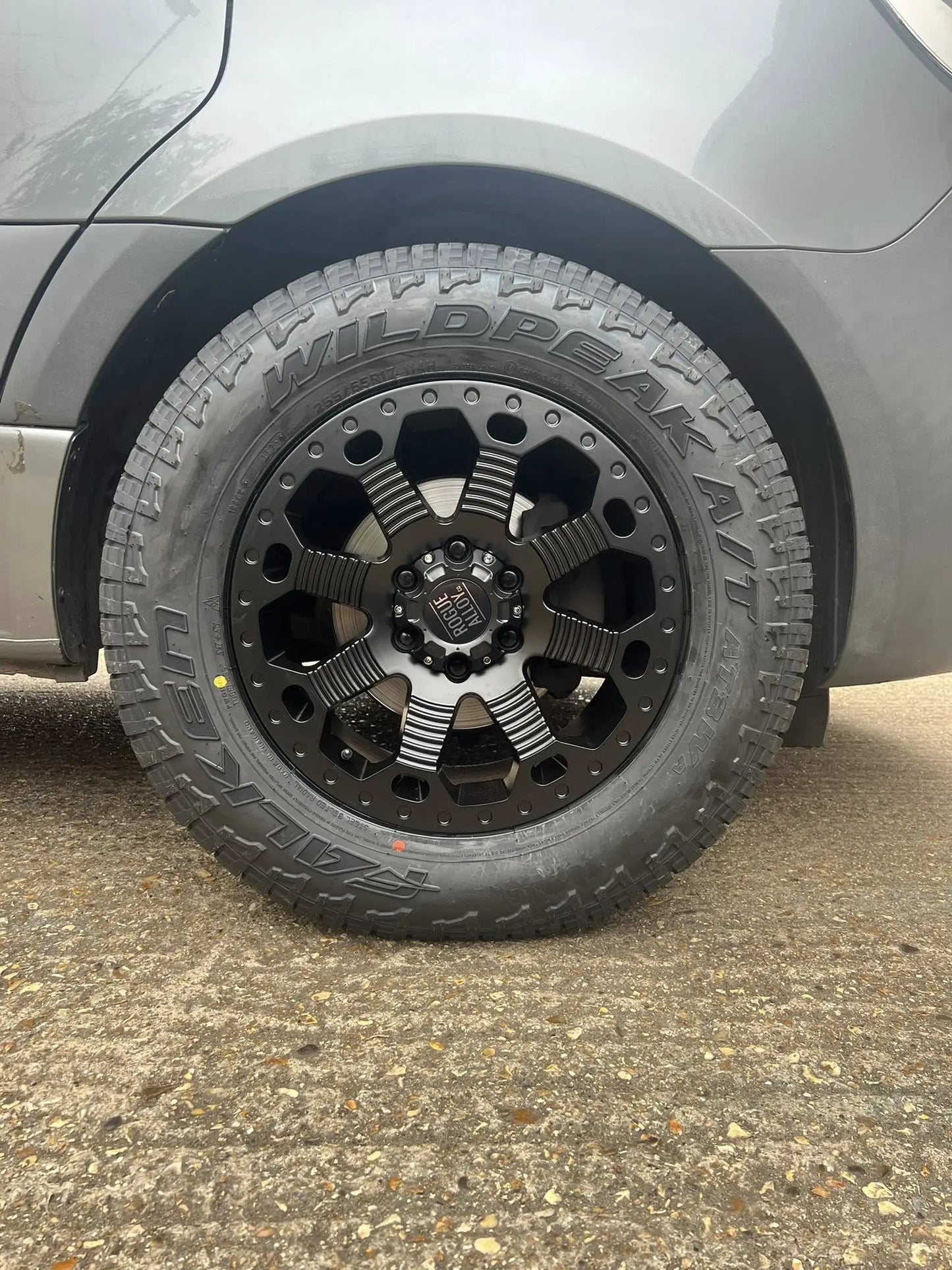 Complete Wheel Set — Rogue Robust 2 17 inch Satin Black 5x120 (Crafter II / MAN TGE)