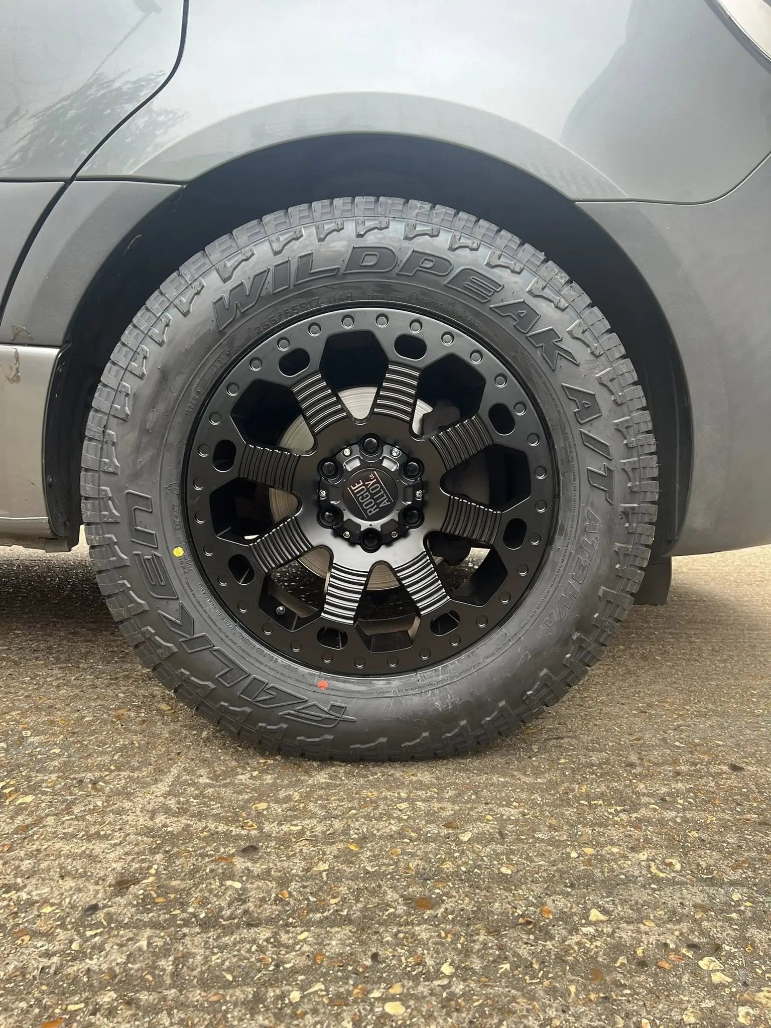 Complete Wheel Set — Rogue Robust 2 17 inch Satin Black 5x120 (Crafter II / MAN TGE)