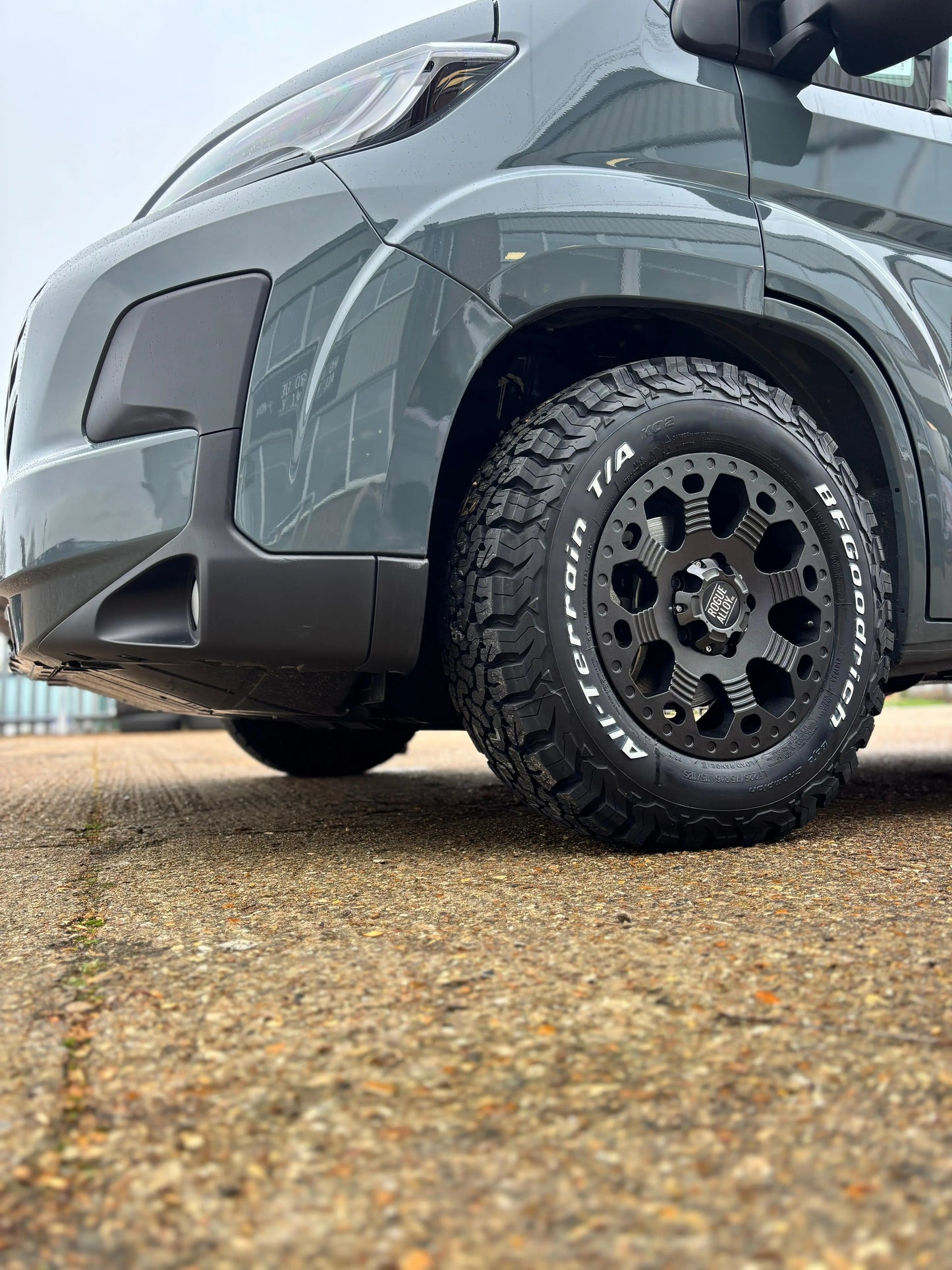 Complete Wheel Set — Rogue Robust 2 16 inch Satin Grey 5x130 (Ducato Maxi / Boxer / Jumper Maxi)