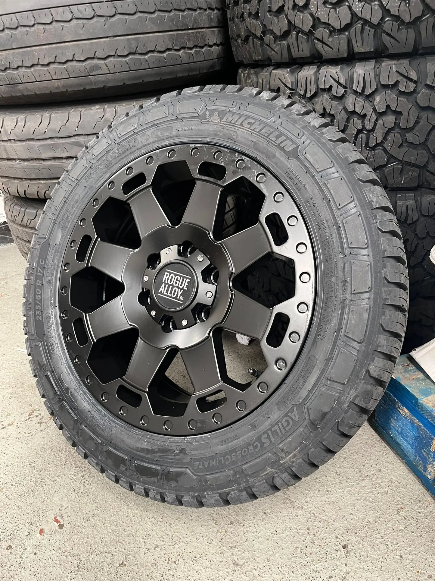 Rogue Robust  17 inch Satin Black 5x130