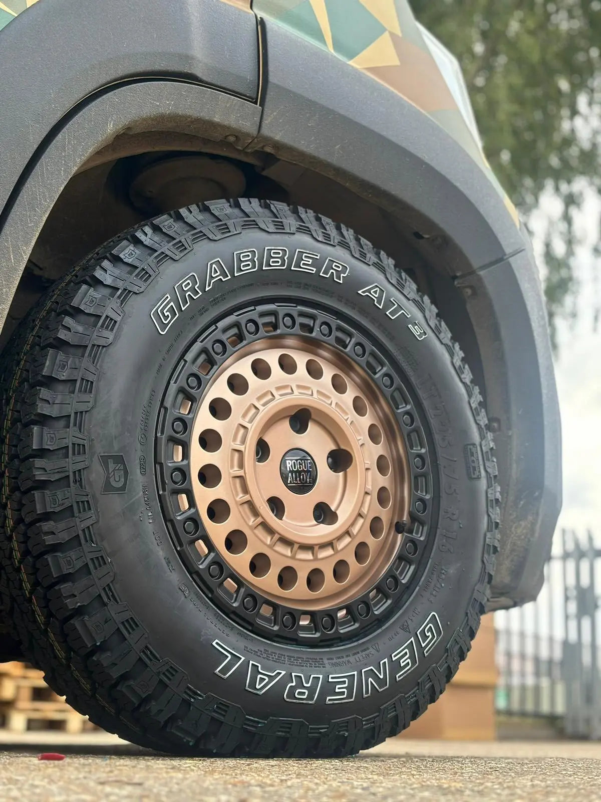 Complete Wheel Set — Rogue Rocky 16 inch Desert Sand 5x118 (Ducato / Boxer / Jumper)