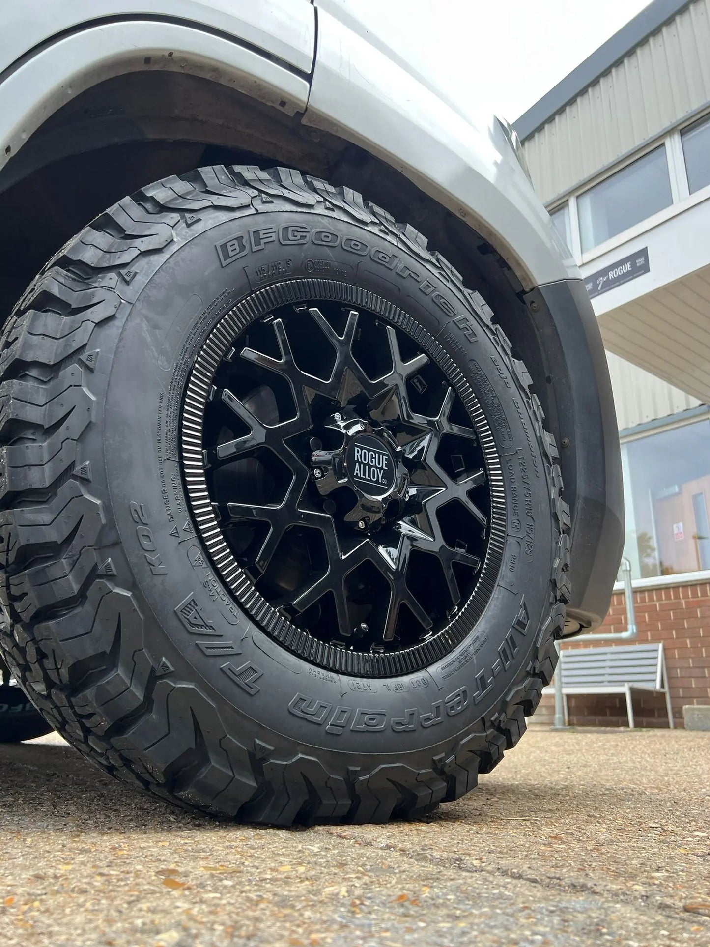 Rogue Rollex 16 inch Gloss Black 5x118