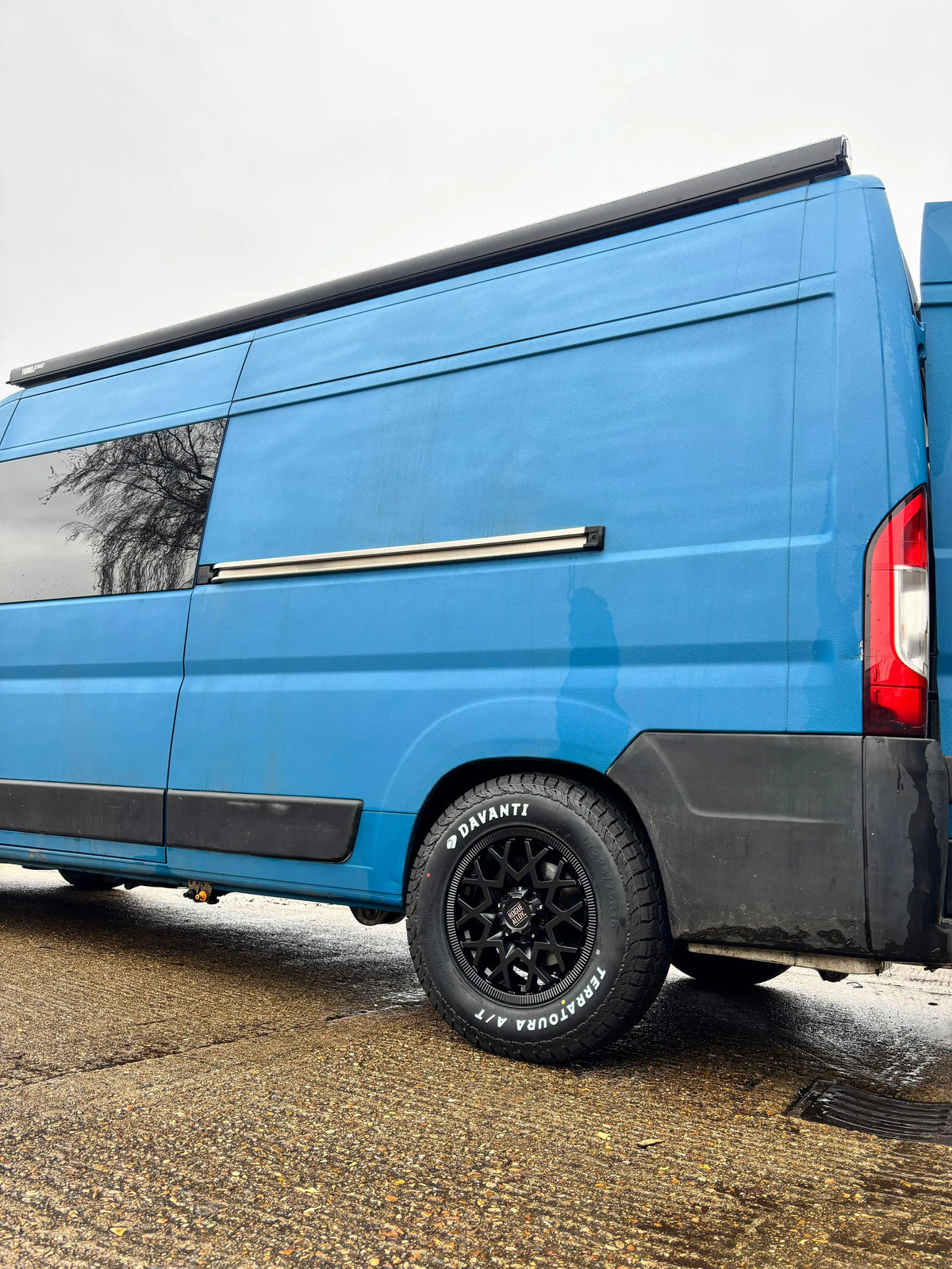 Complete Wheel Set — Rogue Rollex 16 inch Satin Black 5x130 (Ducato Maxi / Boxer / Jumper Maxi)