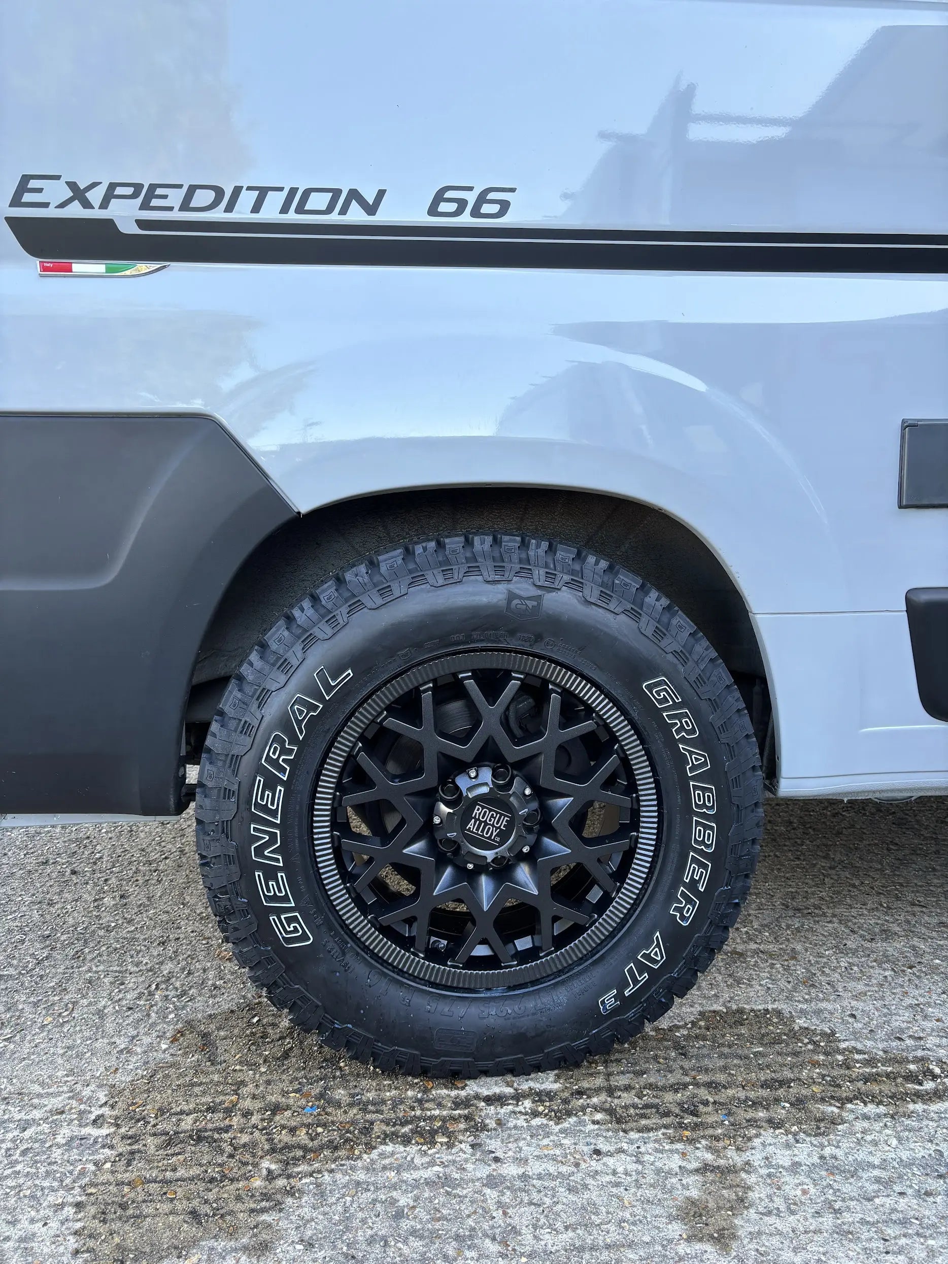 Complete Wheel Set — Rogue Rollex 16 inch Satin Black 5x118 (Ducato / Boxer / Jumper)